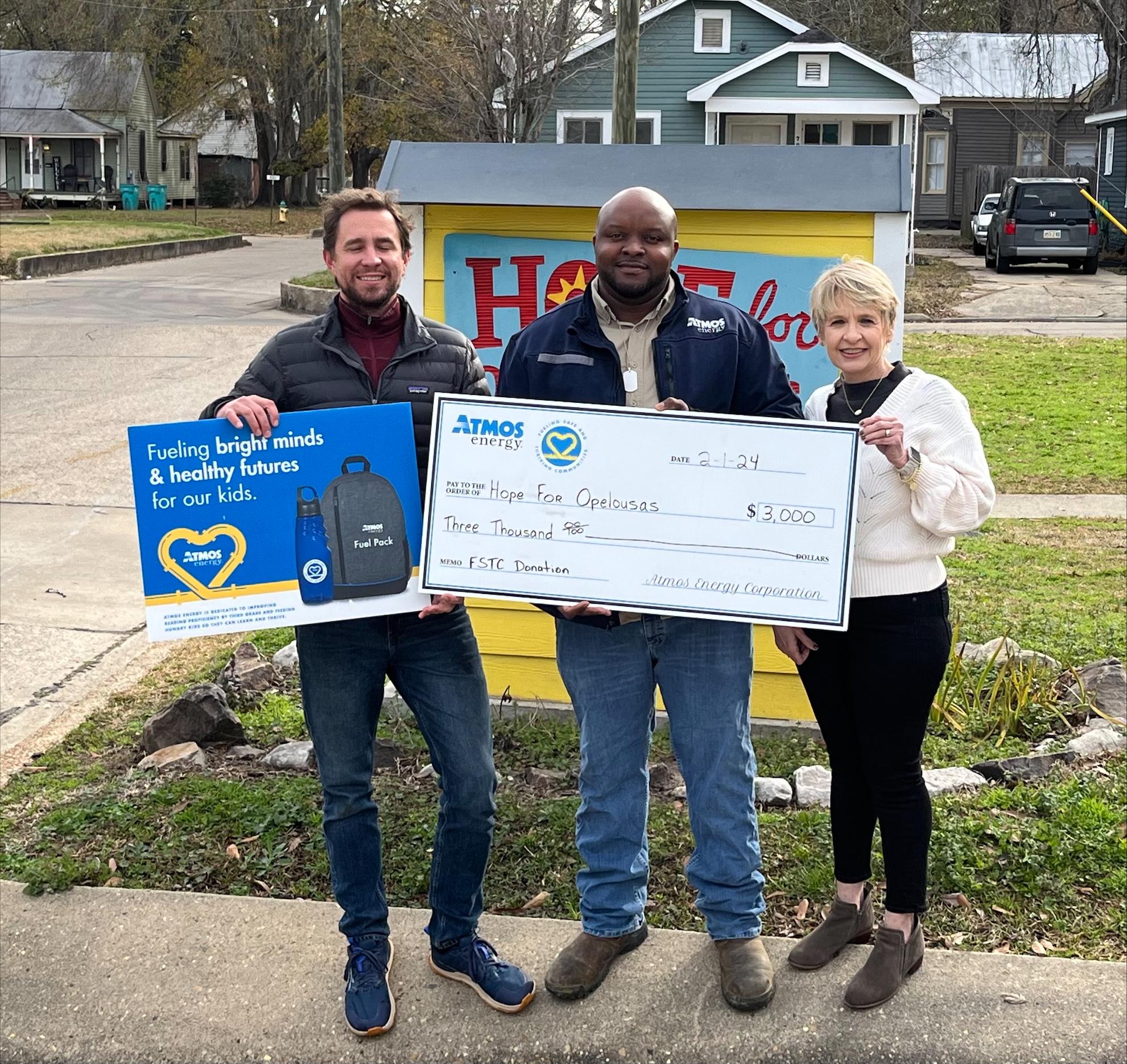 Atmos Energy Donates to Hope for Opelousas